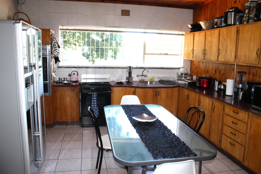 Commercial Property for Sale in Lindequesdrif North West